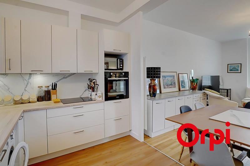 Appartement - 64 m² - 2 pièces