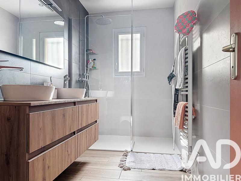 Maison - 121 m² - 5 pièces