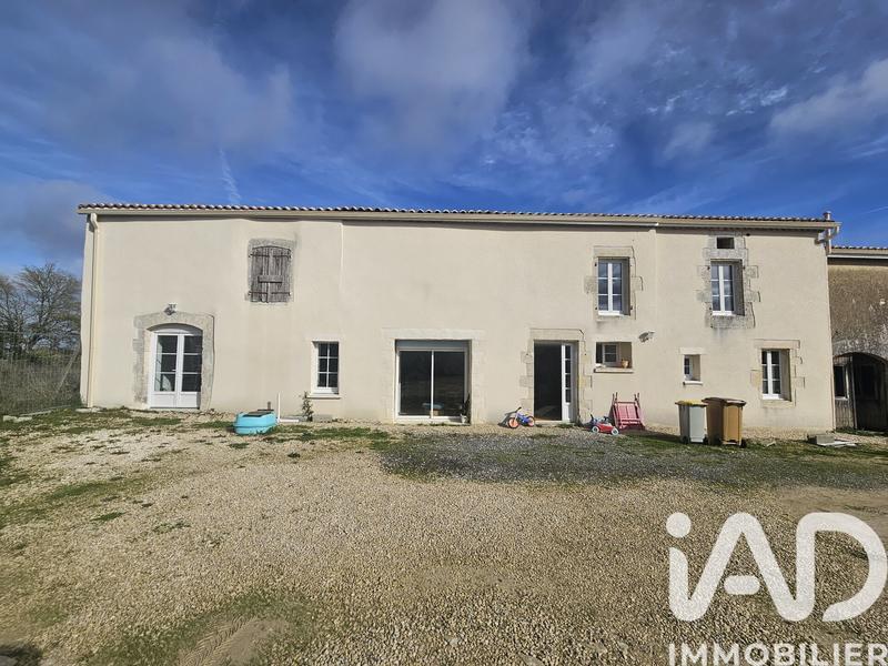 Maison - 350 m² - 12 pièces
