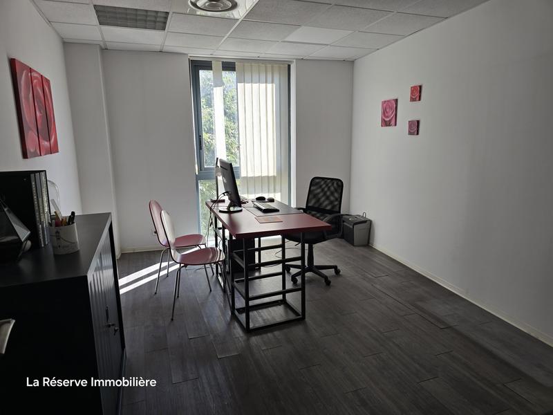 Bureau - 162 m²