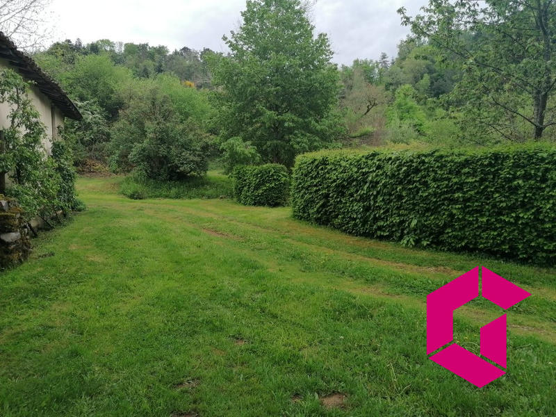 Maison ancienne - 190 m² - 6 pièces