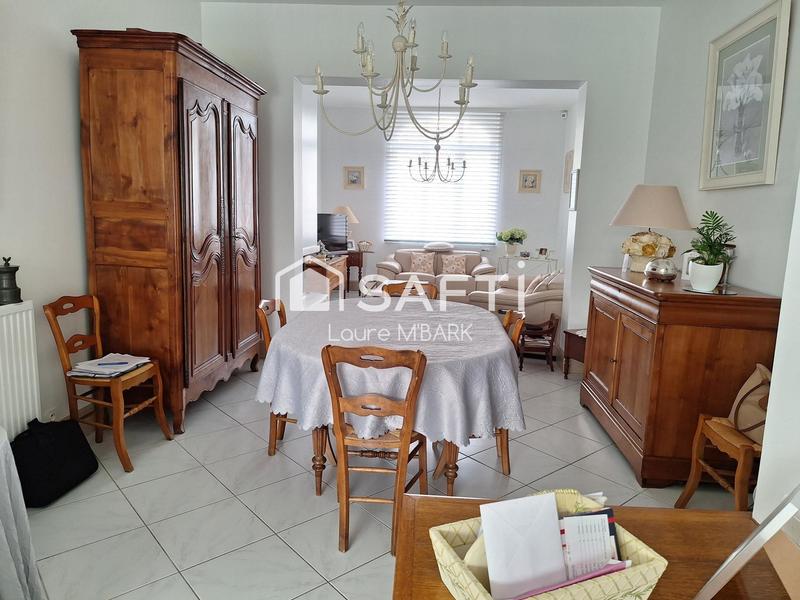 Maison - 174 m² - 8 pièces