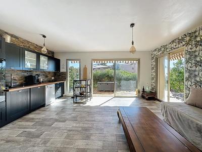 Appartement - 49 m² - 2 pièces