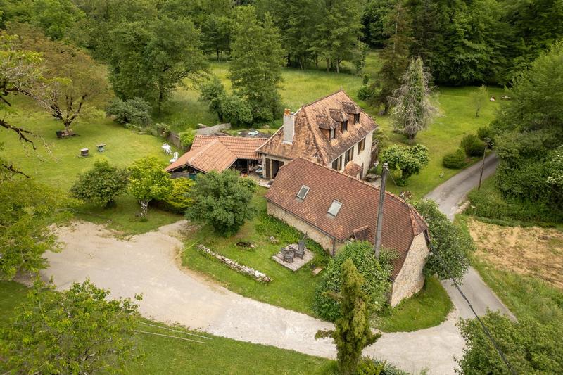 Moulin - 227 m² - 10 pièces