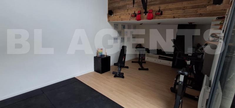 Maison - 140 m² - 5 pièces