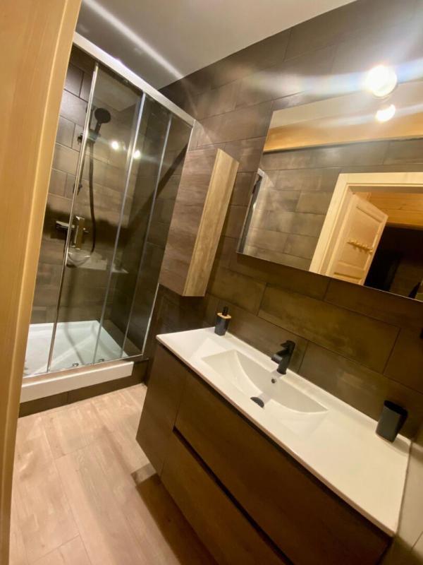 Demeure - 218 m² - 9 pièces