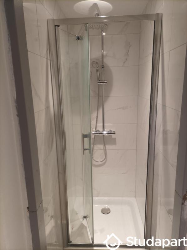 Chambre - 9 m² - 1 pièce