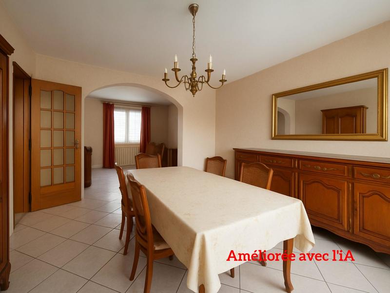 Maison - 95 m² - 5 pièces