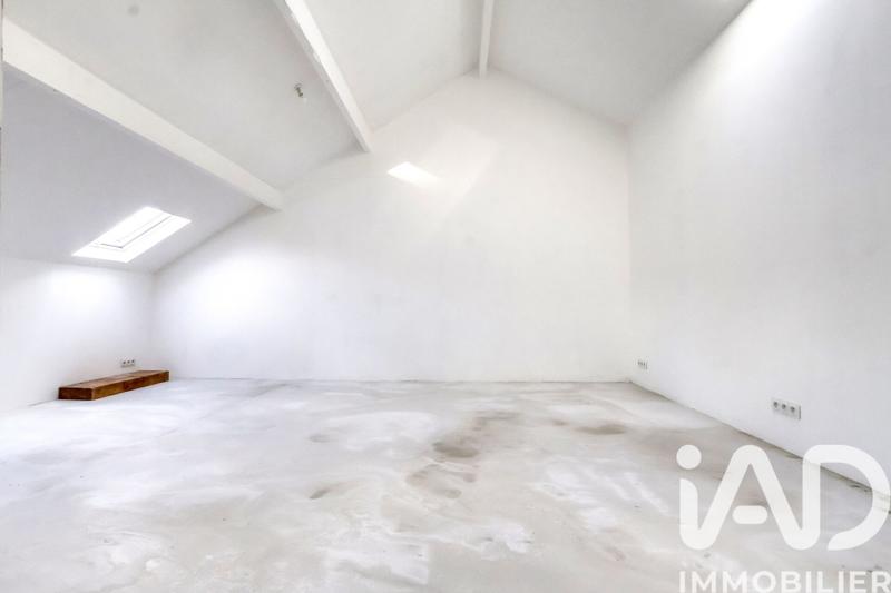 Maison - 228 m² - 8 pièces