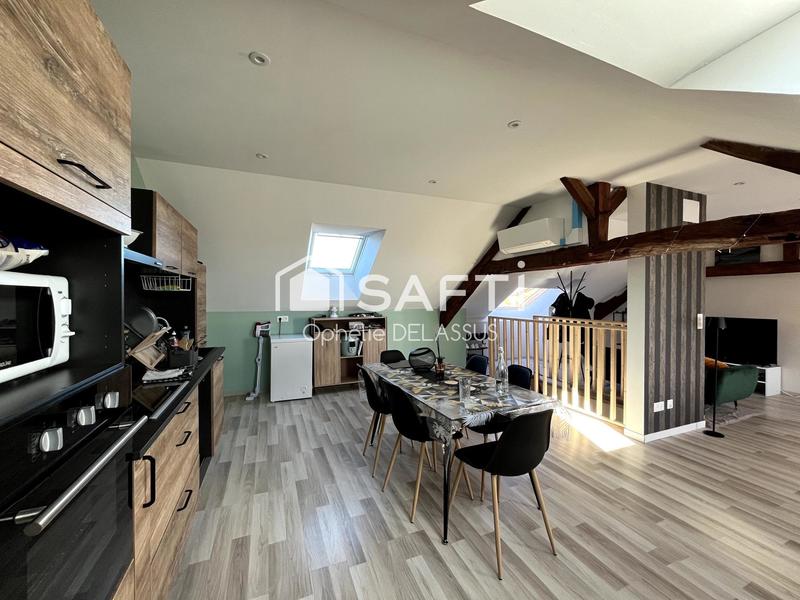 Maison - 220 m² - 10 pièces