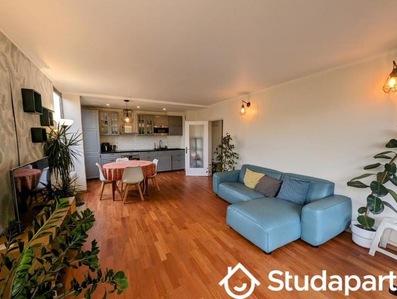 Chambre - 12 m² - 1 pièce