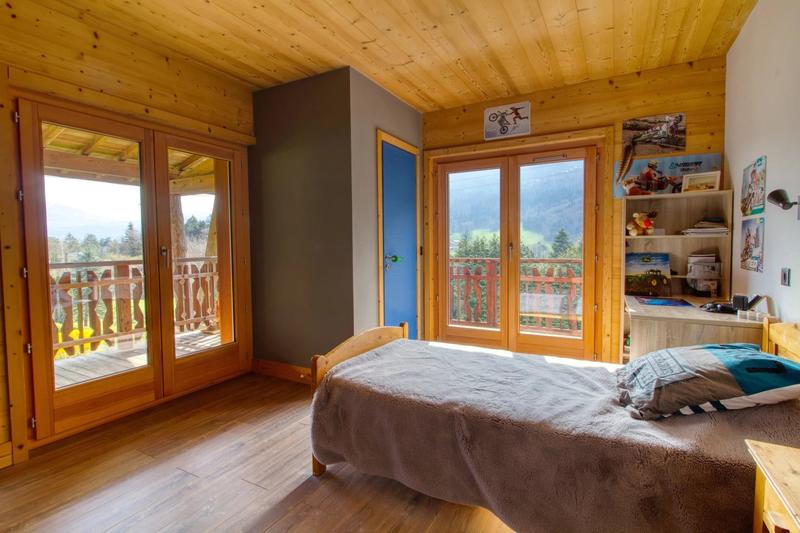 Châlet - 260 m² - 9 pièces