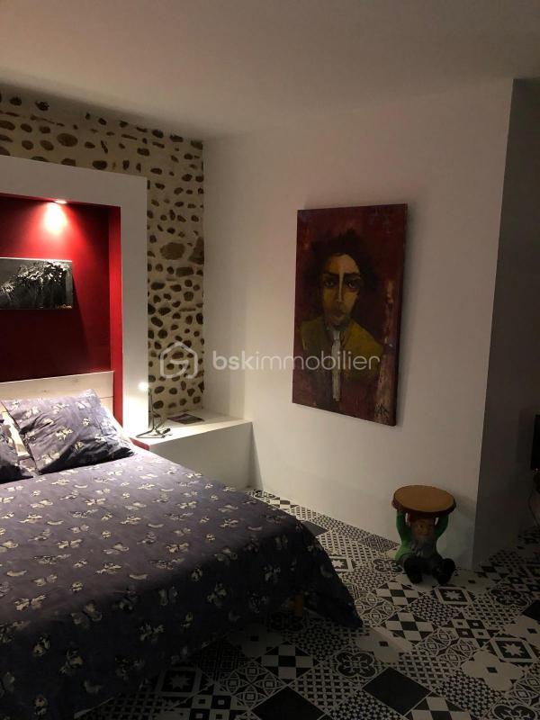 Maison - 500 m² - 11 pièces