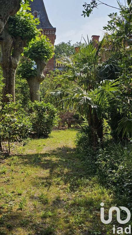 Château - 577 m² - 8 pièces