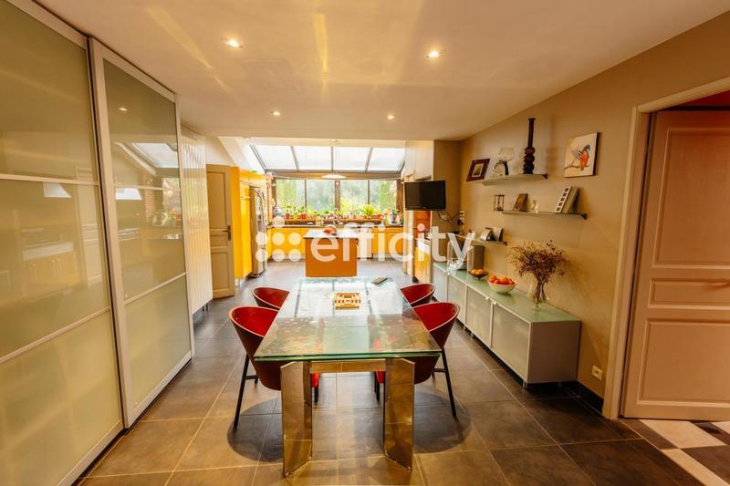 Maison - 344 m² - 7 pièces