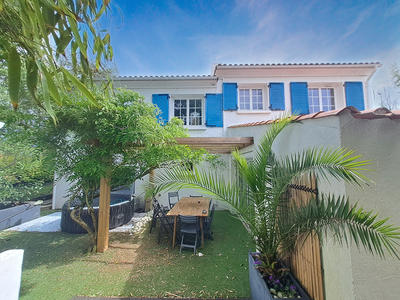 Maison - 200 m² - 7 pièces