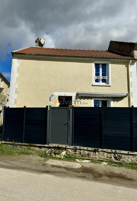 Maison - 93 m² - 4 pièces