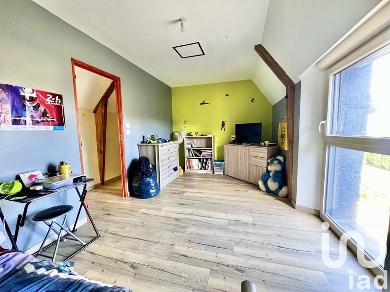 Maison - 222 m² - 7 pièces