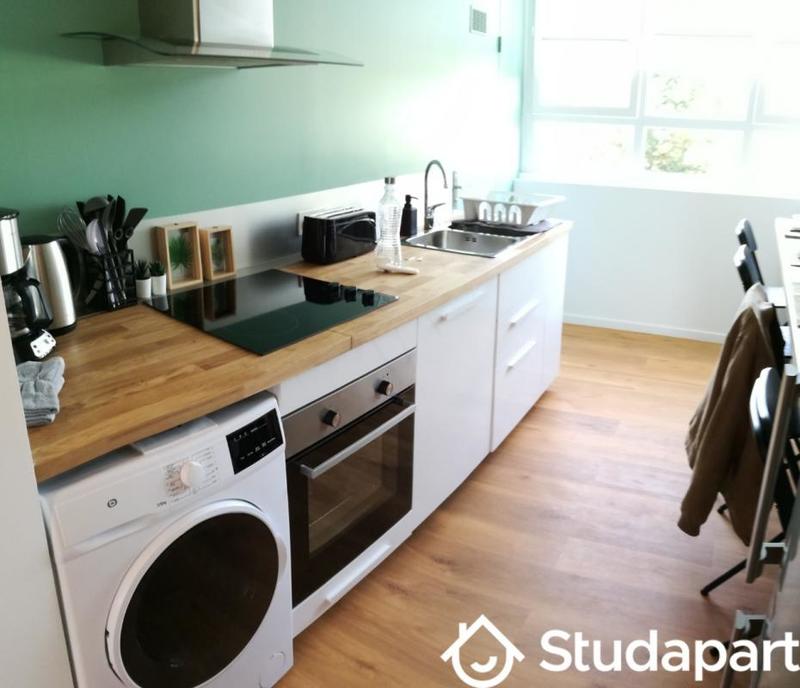 Chambre - 13 m² - 1 pièce