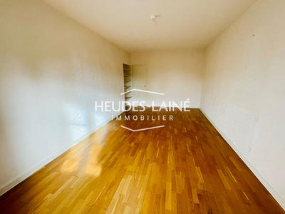 Appartement - 85 m² - 3 pièces