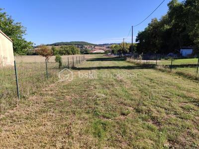 Terrain - 8 000 m²