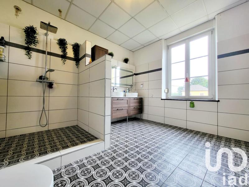 Maison - 210 m² - 10 pièces