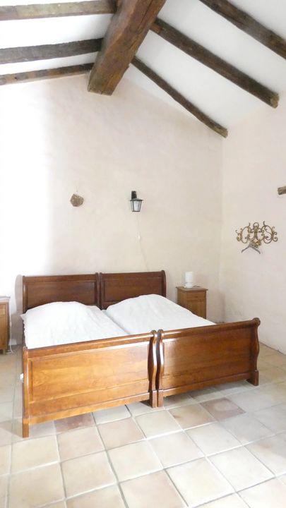 Propriété - 272 m² - 9 pièces