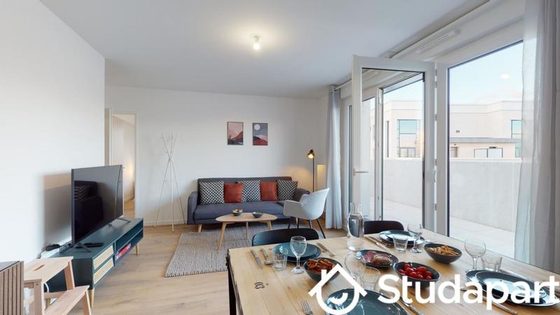 Chambre - 11 m² - 1 pièce