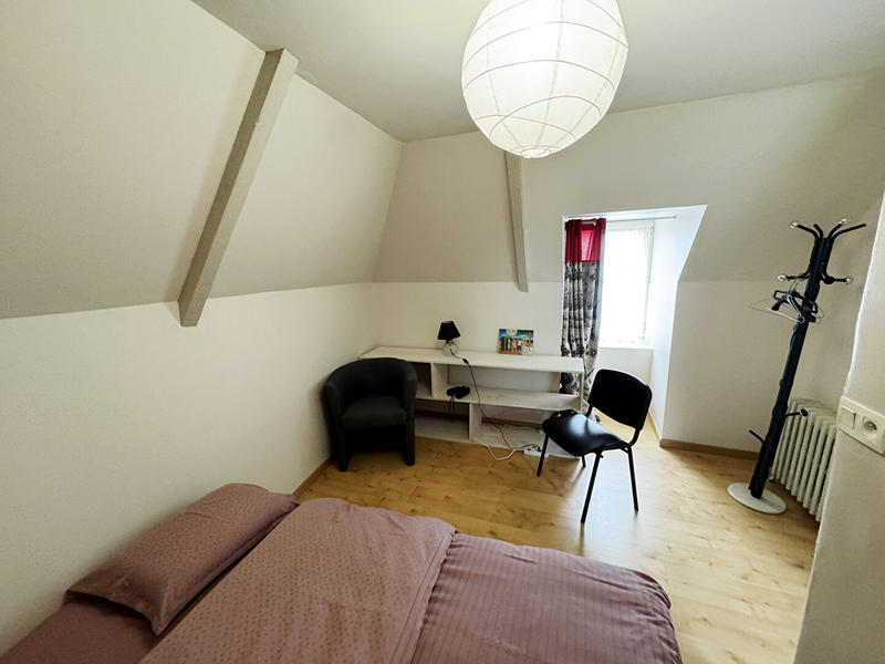 Maison - 245 m² - 9 pièces