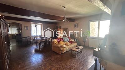 Maison - 380 m² - 8 pièces