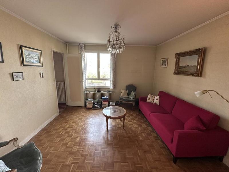 Appartement - 93 m² - 4 pièces