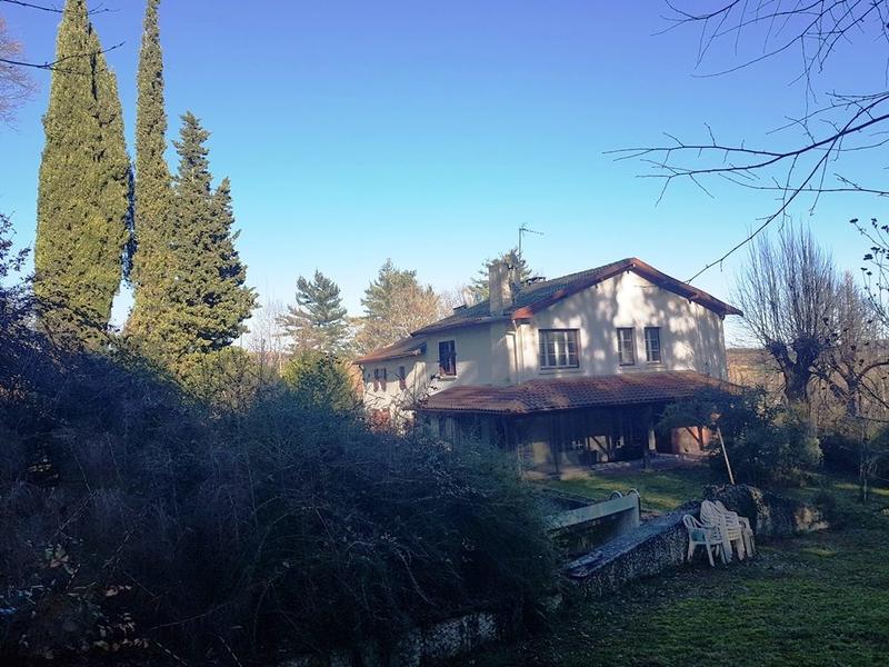 Maison traditionnelle - 164 m² - 5 pièces