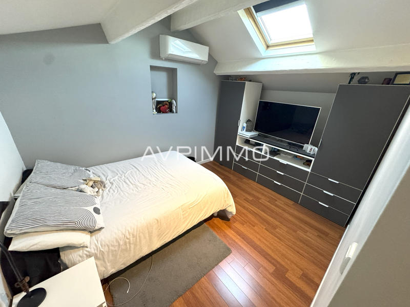 Duplex - 149 m² - 5 pièces