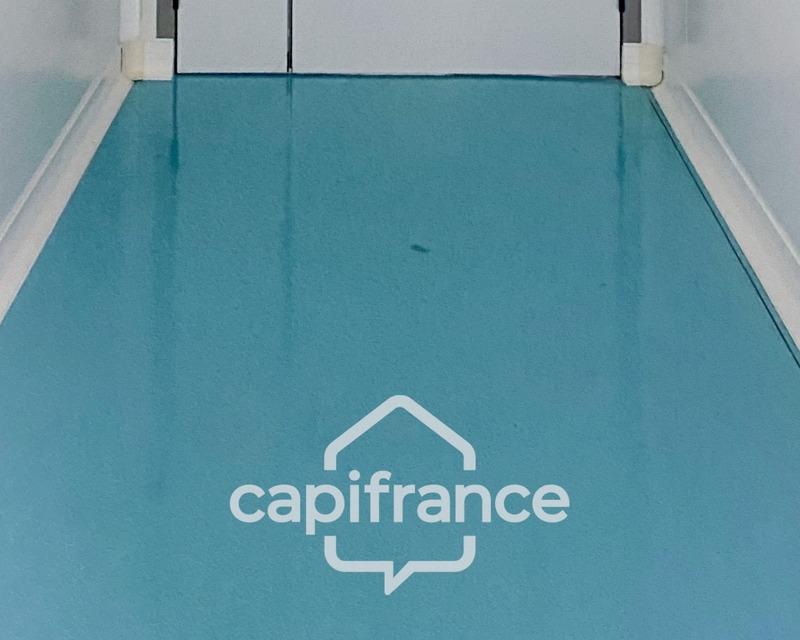 Local d'activité / Entrepôt - 792 m² - 10 pièces