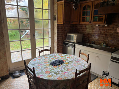 Maison - 164 m² - 8 pièces