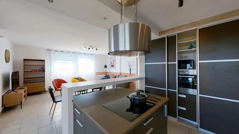 Appartement - 136 m² - 7 pièces