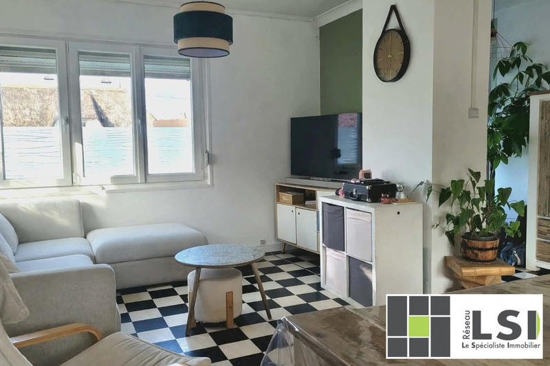 Maison - 104 m² - 6 pièces