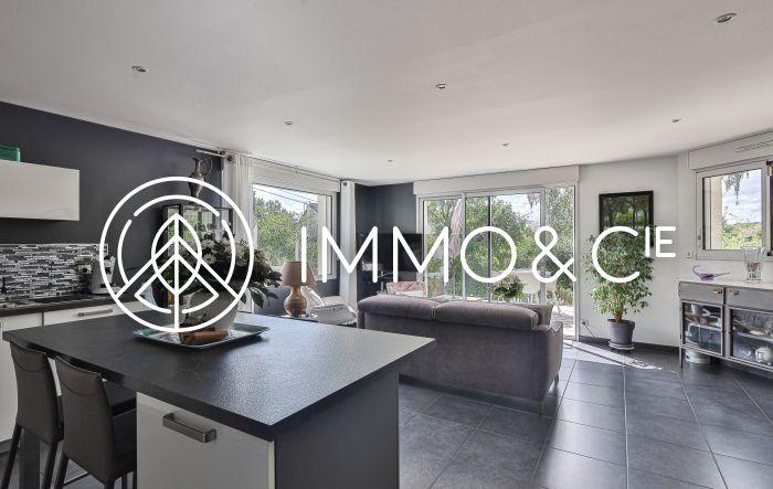 Maison - 215 m² - 5 pièces