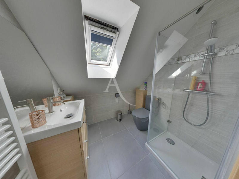 Maison - 134 m² - 6 pièces