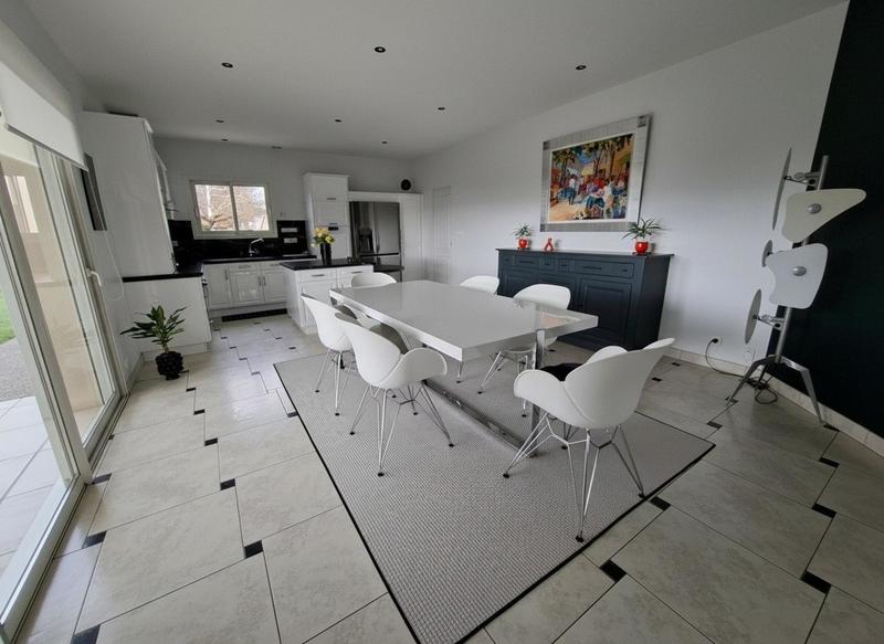 Maison - 146 m² - 5 pièces