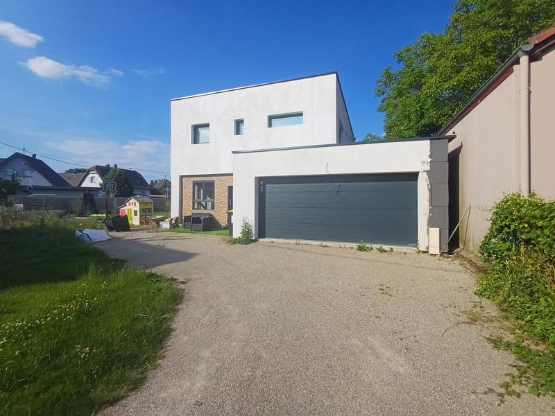 Maison - 153 m² - 5 pièces