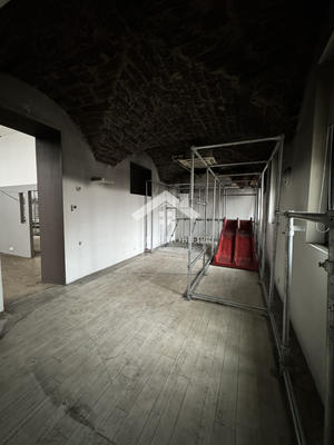 Local commercial - 964 m²