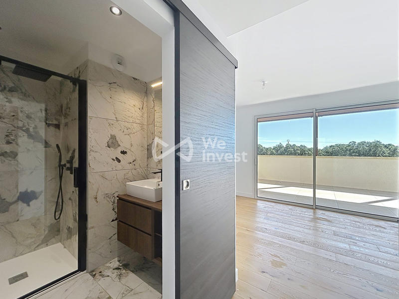 Appartement - 90 m² - 3 pièces