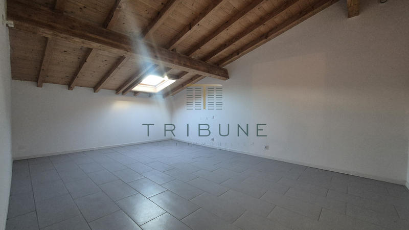 Maison - 270 m² - 7 pièces