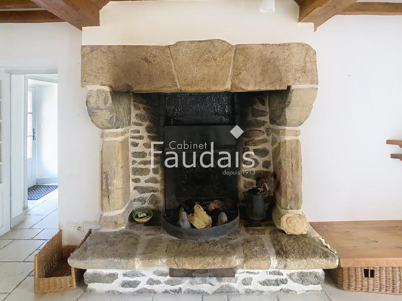 Maison - 174 m² - 9 pièces