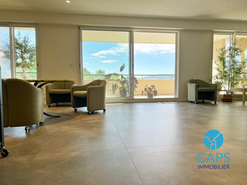 Appartement - 146 m² - 4 pièces