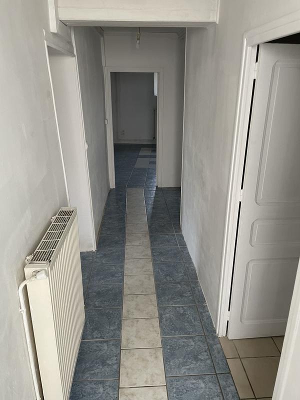 Maison traditionnelle - 145 m² - 8 pièces