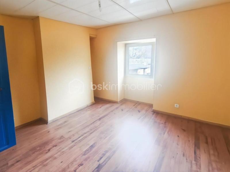 Maison - 185 m² - 6 pièces