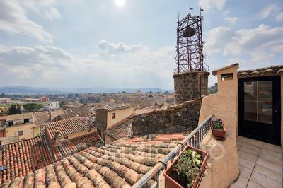 Maison de village - 376 m² - 8 pièces