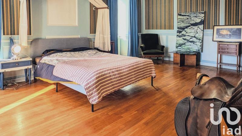 Maison de ville - 280 m² - 10 pièces